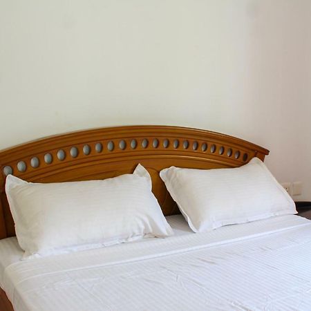 Magic Land Resorts Athirapally Irinjalakuda Exterior foto