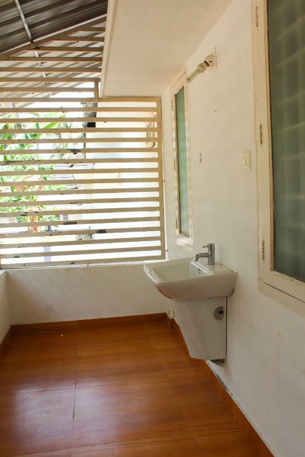 Magic Land Resorts Athirapally Irinjalakuda Exterior foto